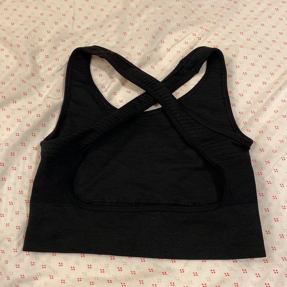 Alphalete Black Ribbed Criss Cross Back Sports Bra